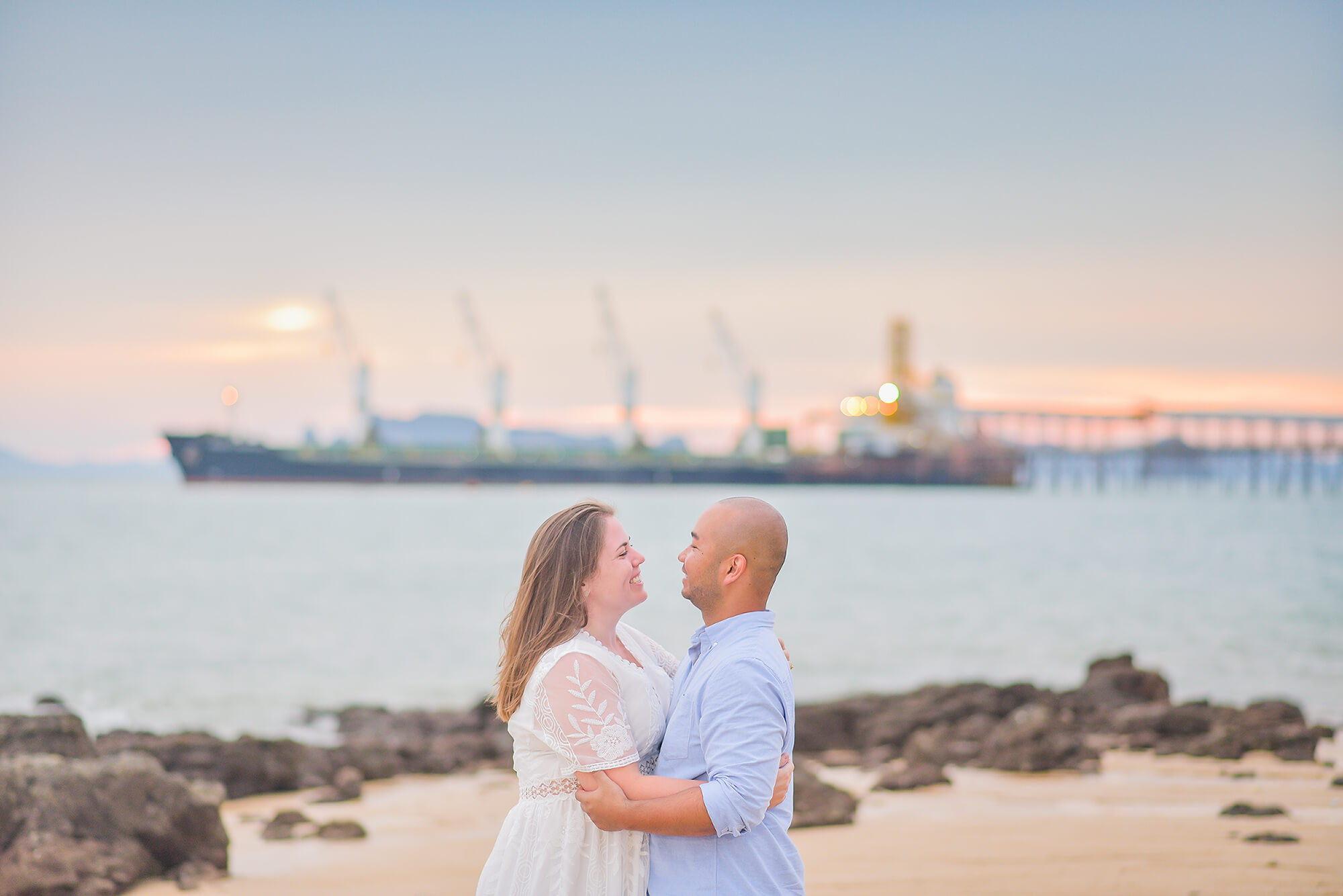 Krabi Engagement and Travel Photographer