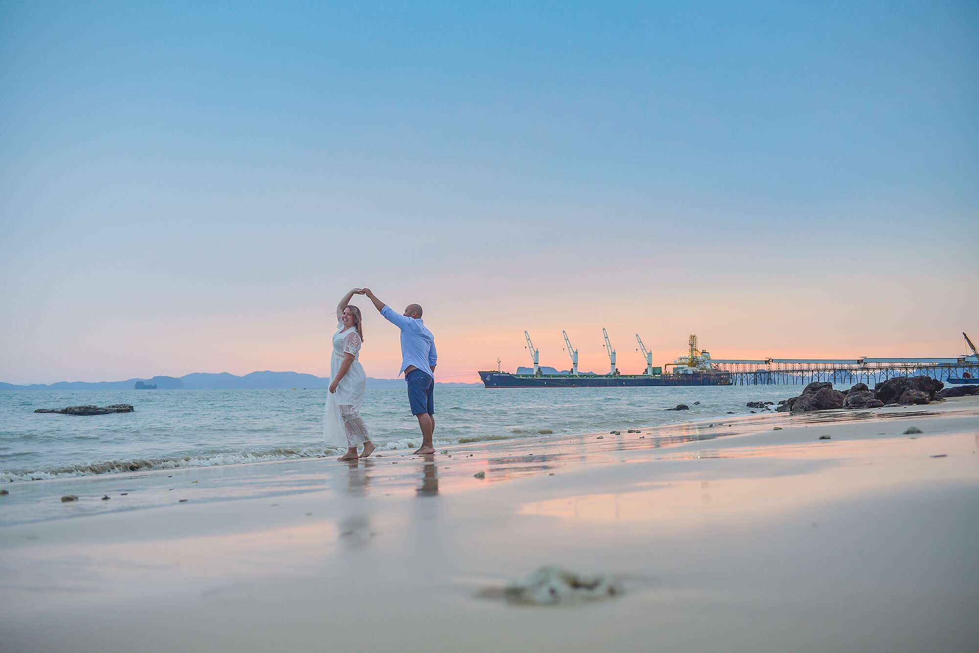 Krabi Engagement and Travel Photographer