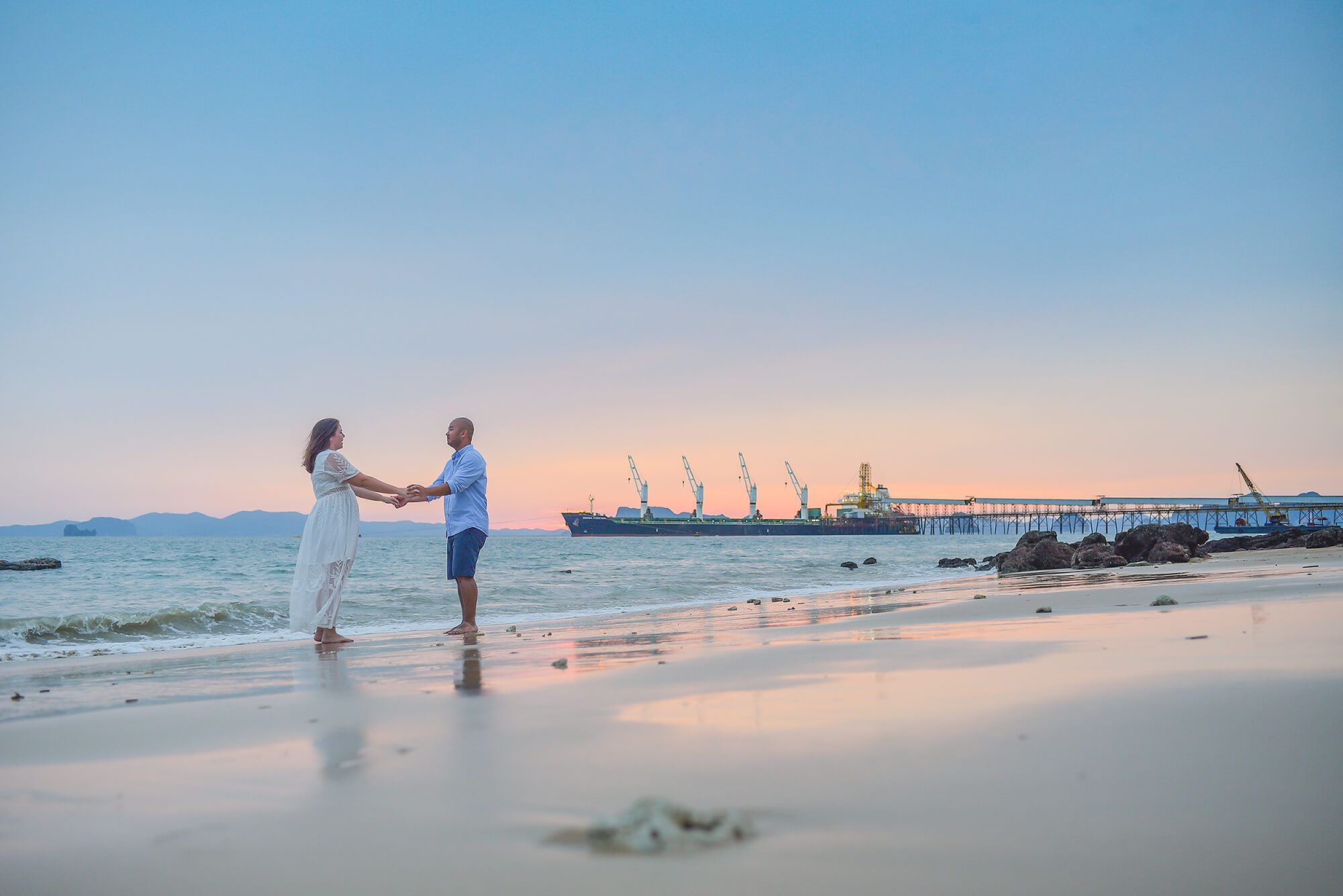 Krabi Engagement and Travel Photographer