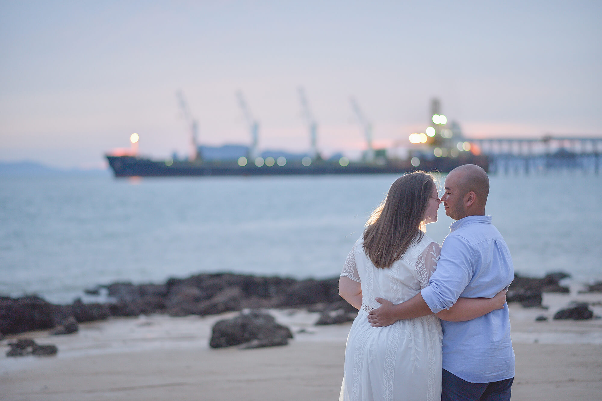 Krabi Engagement and Travel Photographer